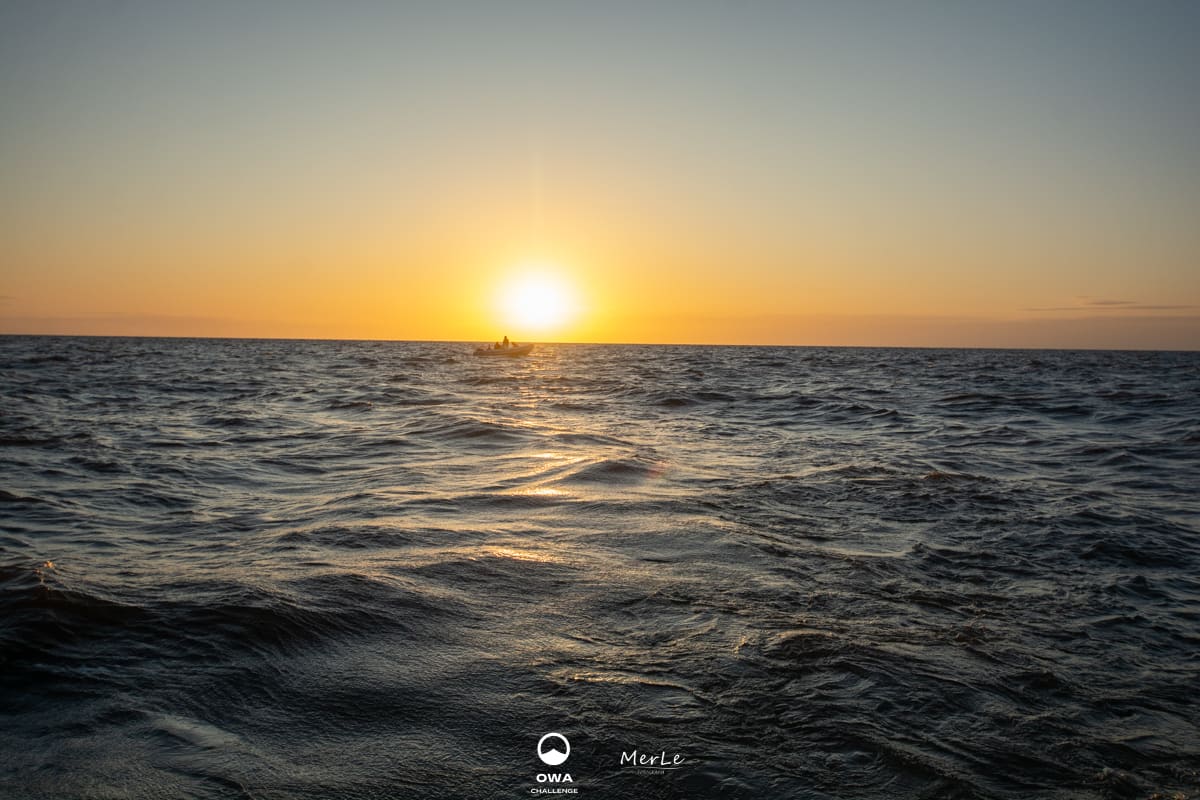 Nadador durante la travesía del Río de la Plata
