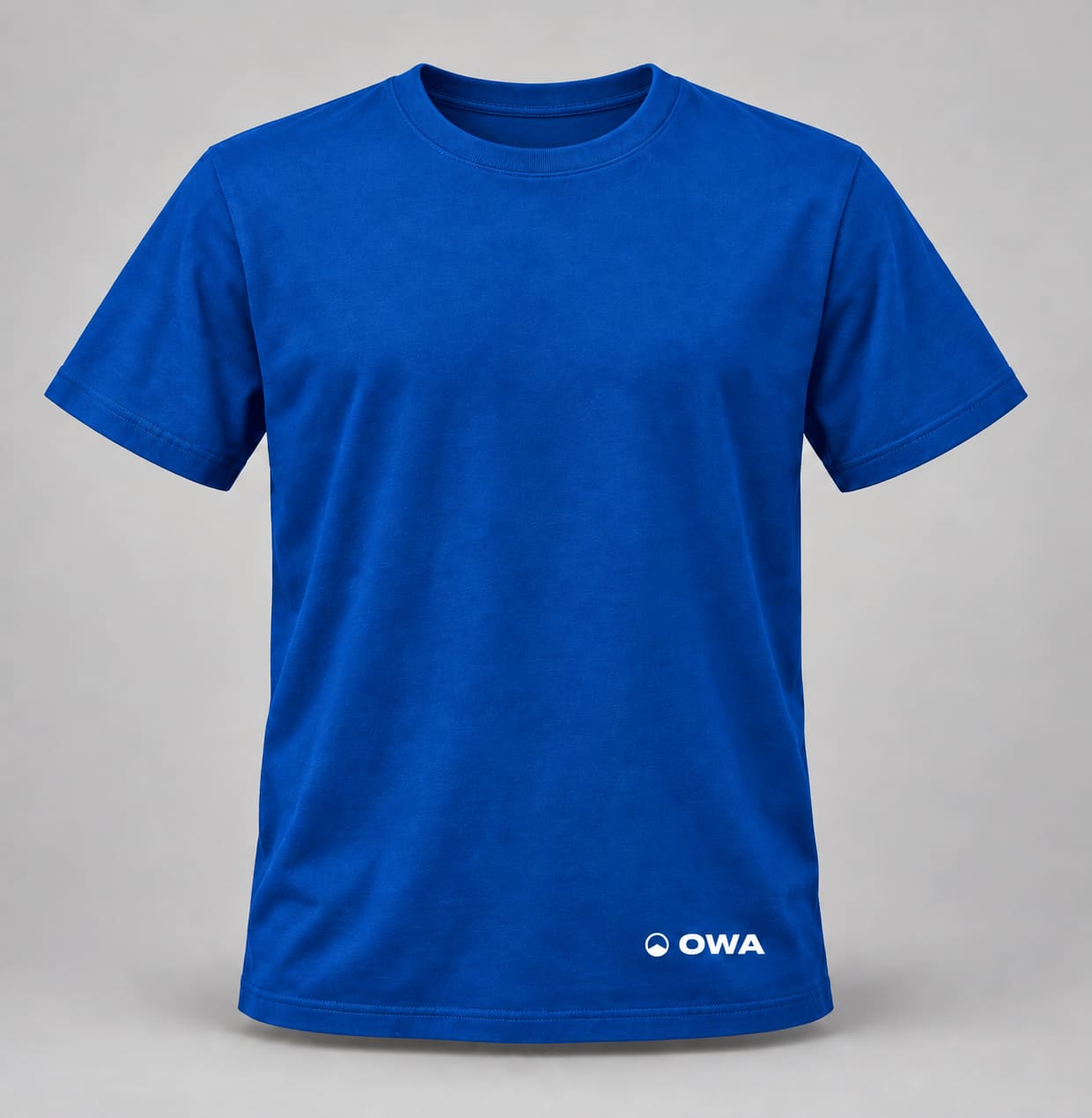 Remera oficial azul de Open Water Colón, con el logo de OWA